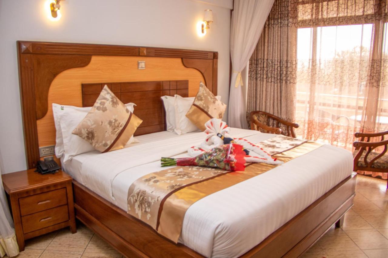 Grand Winston Hotel Nakuru Exterior photo