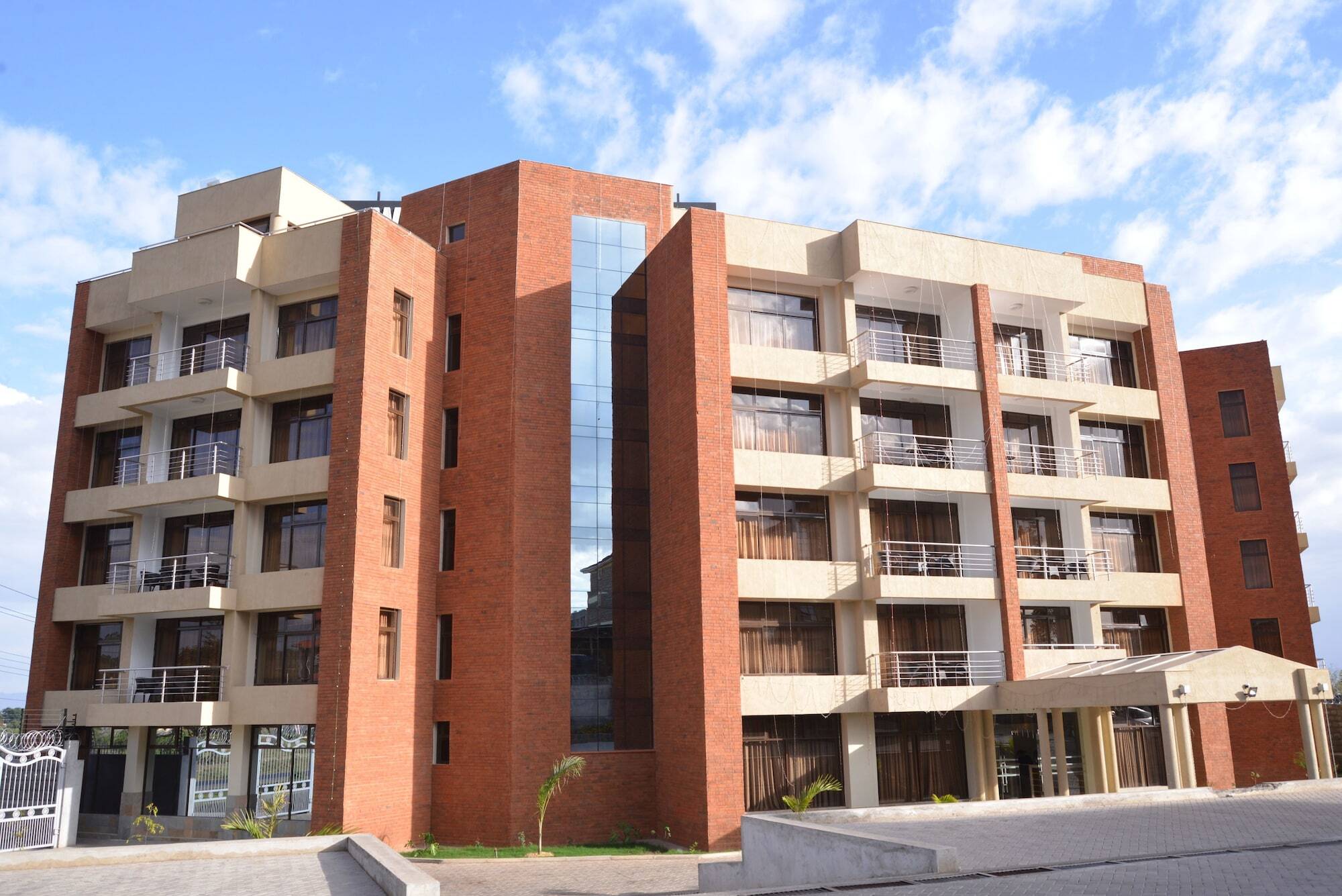 Grand Winston Hotel Nakuru Exterior photo